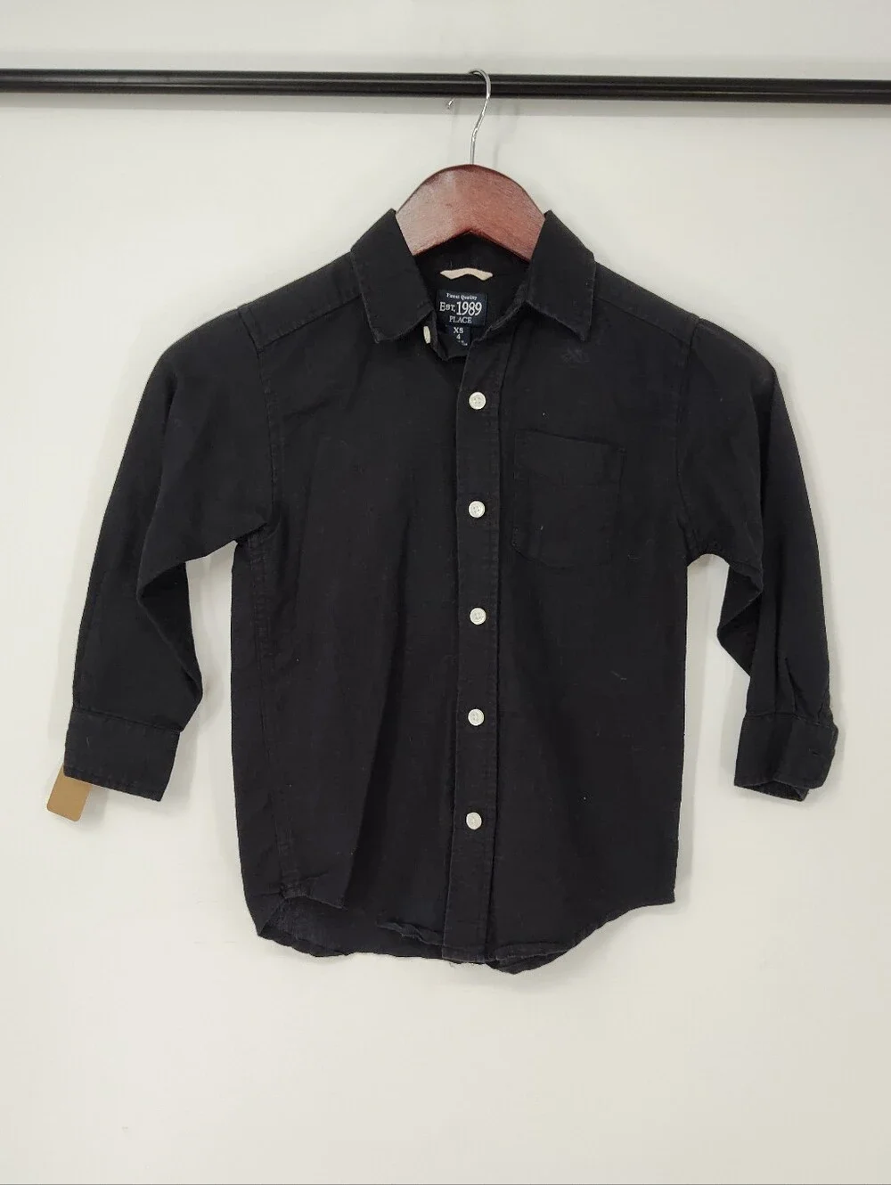 The Children's Place Black Long-Sleeve Button Down Shirt Boys Size X Small, 4